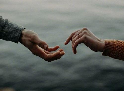 国产在线情侣水拍,浪漫瞬间，甜蜜定格